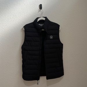 Men’s Abercrombie vest